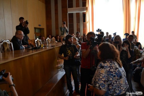 Розпочалася зустріч губернатора Волині з революціонерами