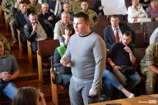 Розпочалася зустріч губернатора Волині з революціонерами