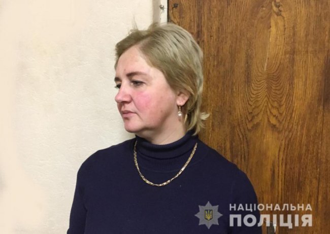 Як «Сонька-золота ручка» зі Львівщини знімала прикраси з лучанок. ВІДЕО