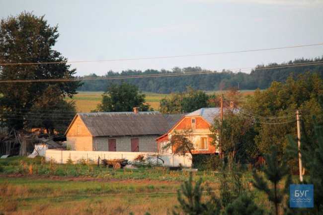 Показали вечірні краєвиди Володимир-Волинського краю. ФОТО