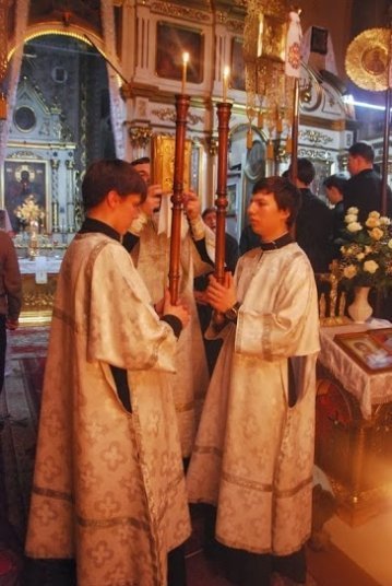 У храмах розпочалися різдвяні богослужіння. ФОТО