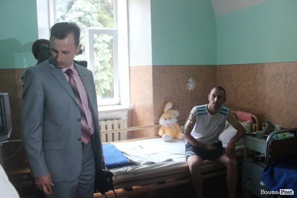 Пораненим під Волновахою передали медикаментів на 10 тисяч гривень 