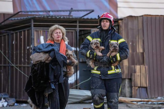 Наймасовіший обстріл України: відомо про 87 травмованих та 11 загиблих