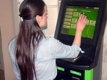 Як повернути гроші з банкомату або терміналу після вимкнення світла: роз’яснення