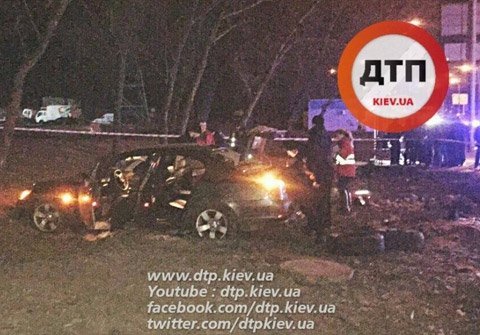 У Києві поліцейські відкрили вогонь по авто-порушнику, загинув пасажир. ФОТО