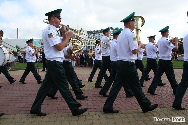 У Луцьку – святкова хода у День Незалежності. ФОТО