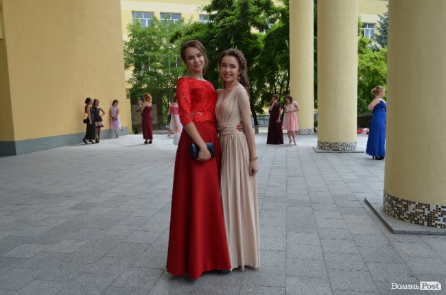 «Ви наша надія»: у луцькому педколеджі – випускний. ФОТО