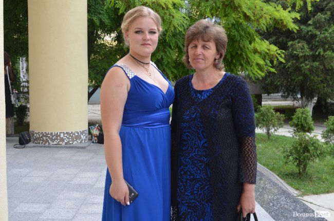 «Ви наша надія»: у луцькому педколеджі – випускний. ФОТО