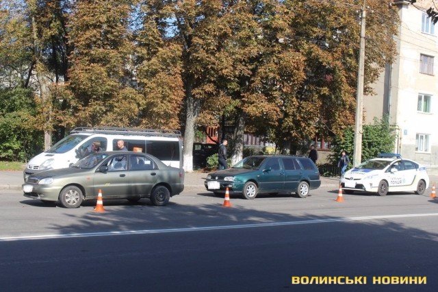 У Луцьку таксі потрапило в аварію