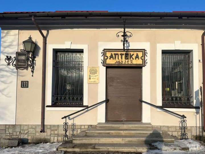  У Луцьку відкрили для відвідувачів найдавнішу аптеку міста