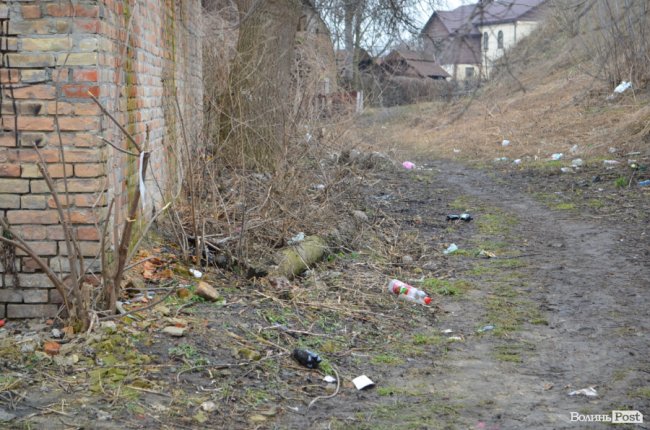 Нетуристичний Луцьк, або Що ховають під стінами замку Любарта. ФОТО