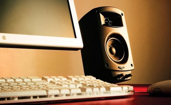 Вимикаючи комп'ютер, встигнути вимкнути колонки до прощальної музичної заставки