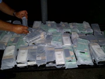 На волинському пункті пропуску вилучили контрабандні «павербанки». ФОТО