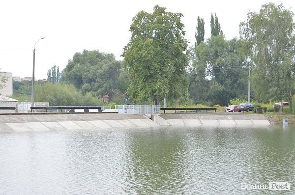 У Луцьку завершують реконструкцію Теремнівських ставків. ФОТО