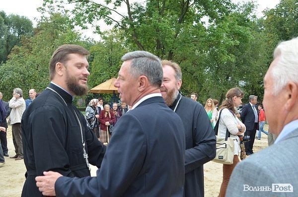 У Луцьку завершують реконструкцію Теремнівських ставків. ФОТО