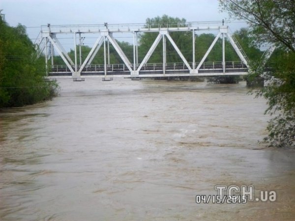 Велика вода на Західній Україні. ФОТО