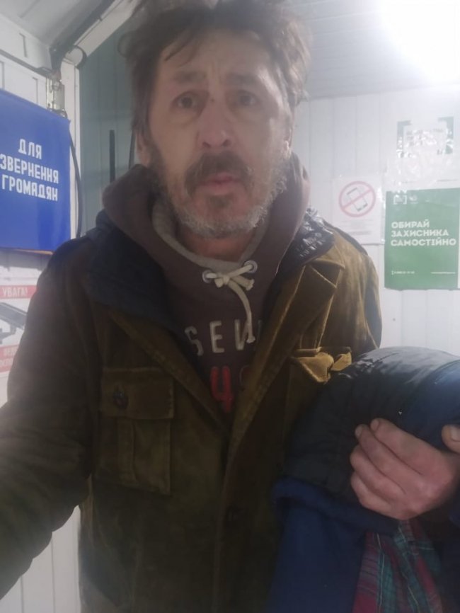 Поліція Володимира розшукує двох чоловіків, які скоїли злочини. ФОТО