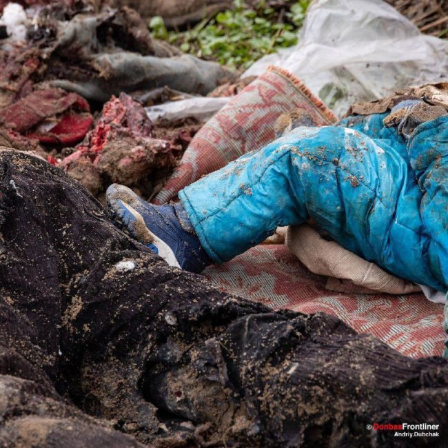 Окупанти розстріляли цілу родину в авто на Київщині: трьох жінок і двох дітей