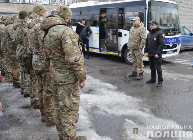 Волинські поліцейські вирушили у зону бойових дій: чергова ротація зведеного батальйону «Захід» 