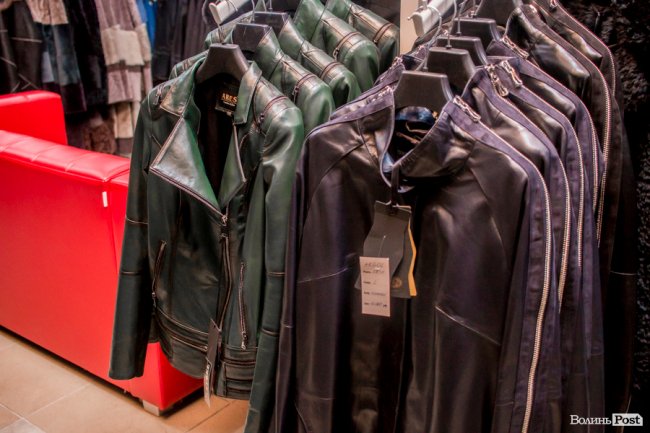 Магазин «Steel» у центрі Луцька пропонує шалені знижки на шкіру та хутро*