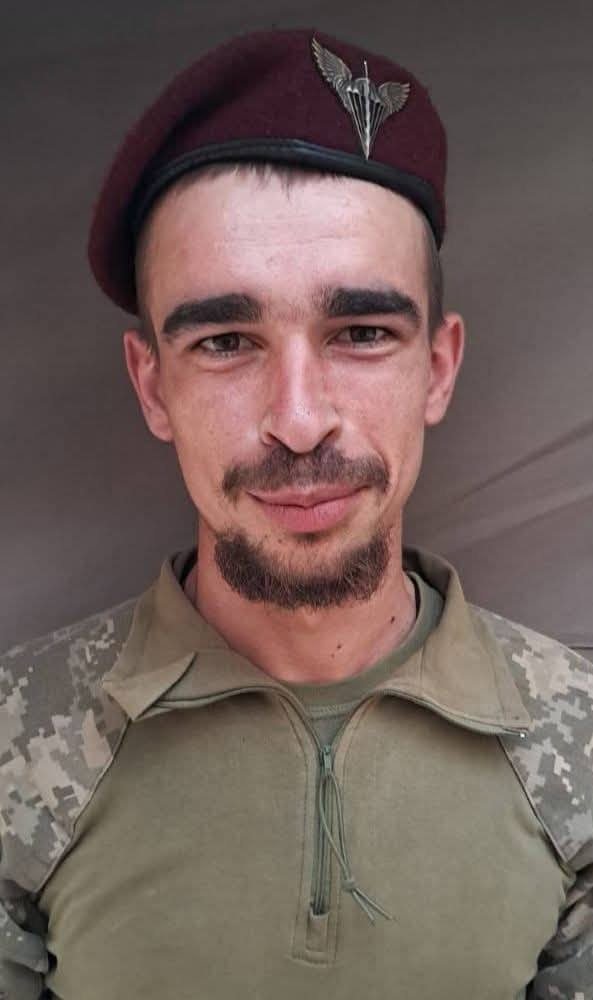 Тепер він триматиме небо у лавах Небесного Війська: на Волині попрощалися з Богданом Тюхтеєм