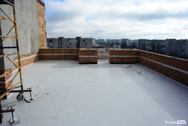 У Луцьку продовжує «рости» яскравий ЖК «Caramel Residence». ФОТО*