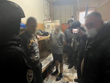 Поліція затримала величезну наркобанду на Черкащині