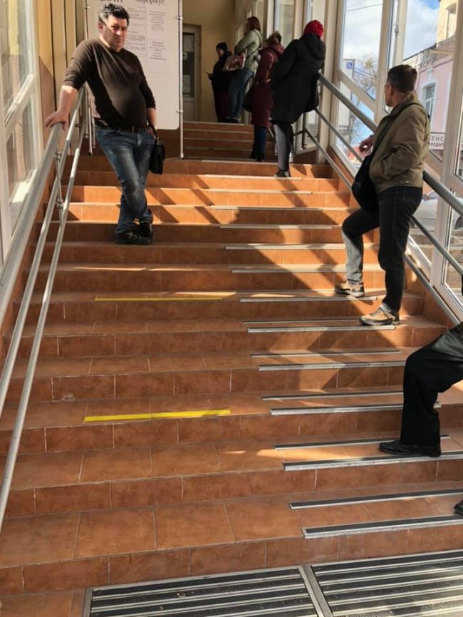 Показали, як луцький ЦНАП працює в умовах карантину 