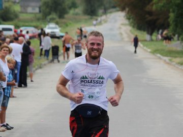 Пливли, крутили педалі і бігли: на Волині відбувся Чемпіонат України з крос-триатлону