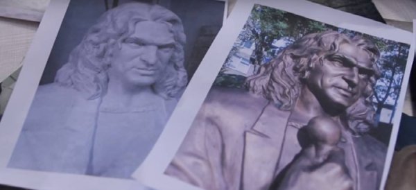 Ірина Дацюк пообіцяла переробити пам'ятник Кузьмі у Луцьку. ФОТО