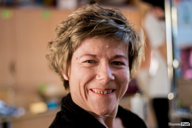 Бенкет, лімузини та королівські наряди: у Луцьку організували  свято для людей з інвалідністю. ФОТО