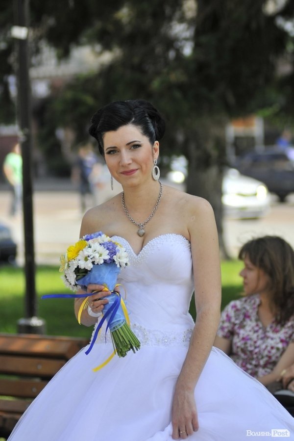 Парад наречених у Луцьку. ФОТО