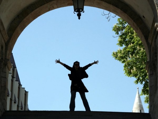 Автор -- Микола Комаровський