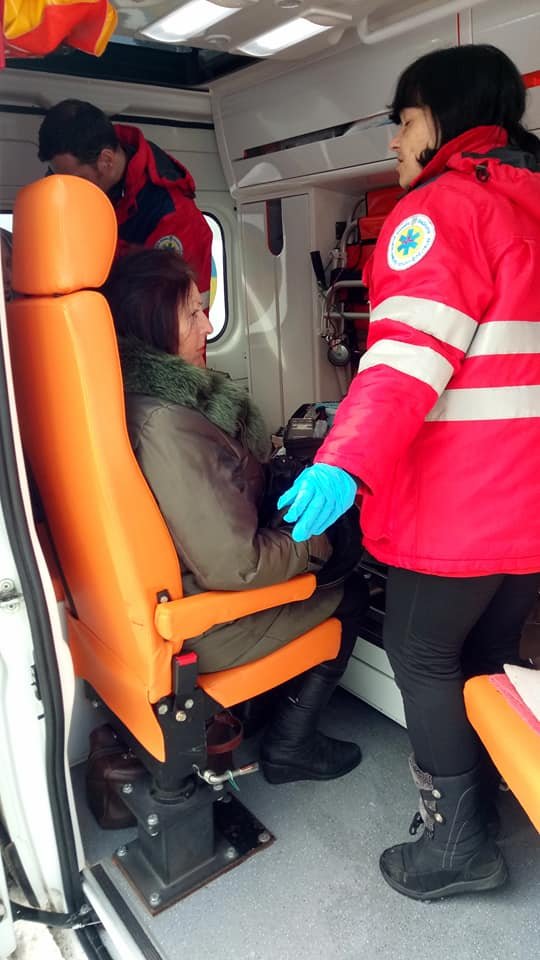 Їхав на величезній швидкості: у Запоріжжі перекинулася маршрутка з людьми. ФОТО. ВІДЕО