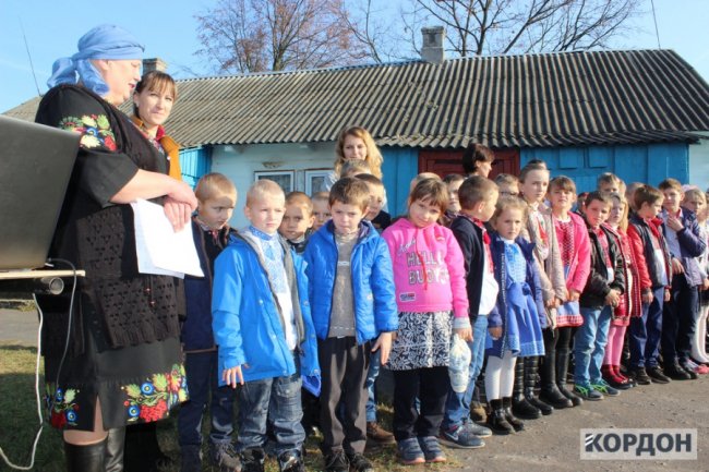 Василю Гею відкрили пам'ятну дошку в рідному селі. ФОТО