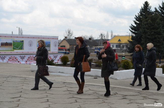 Повстанські пісні, зізнання в любові і до чого тут ва(Зе)лін: як на Волинь Порошенко приїздив. ФОТОРЕПОРТАЖ