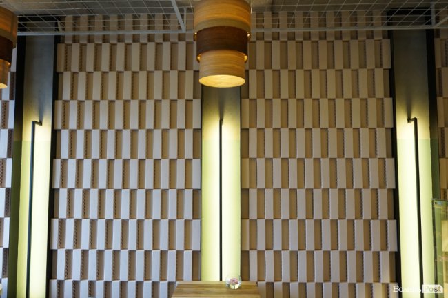 У Луцьку відкрилася кав'ярня, де можна поспостерігати за процесом випікання хліба. ФОТО