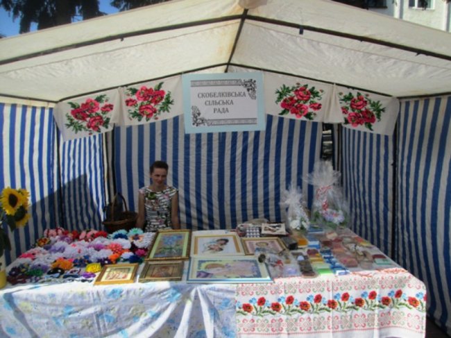 У центрі Горохова влаштували ярмарок. ФОТО