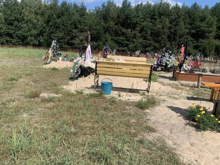 У громаді на Волині вимагають не копати хаотично могили