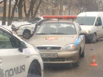 Аварія в Луцьку: Daewoo lanos врізався в авто охоронної фірми