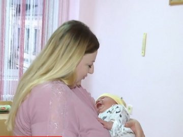 У Житомирі народилася дівчинка вагою понад 5 кілограмів. ВІДЕО