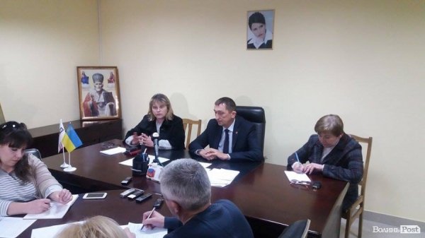 Протистояння у Волинській «Батьківщини»: хтось чекає на рішення Києва, а хтось святкує новосілля 