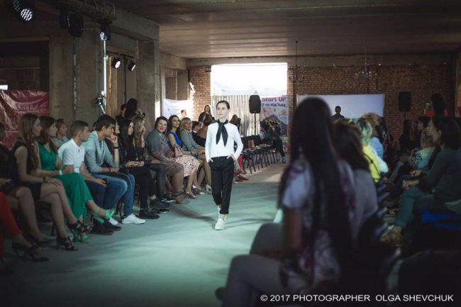 Другий день Lutsk Fashion Weekend: як будівництво перетворили на модний подіум
