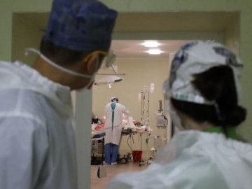 «Просимо зачекати або звернутись в іншу лікарню», – директор госпіталю у Боголюбах про госпіталізацію хворих з Covid-19