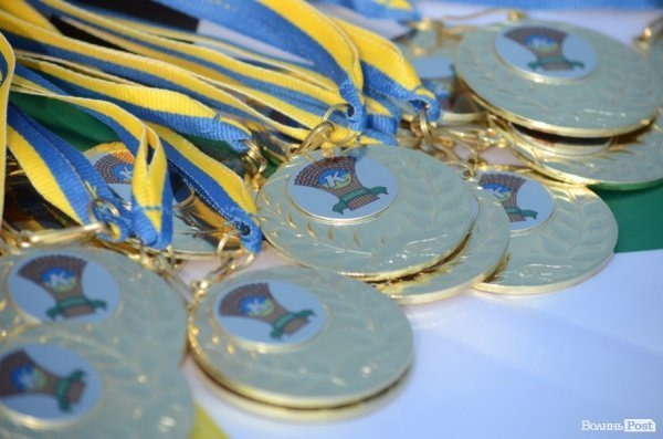 У Луцьку підписали меморандум, який дозволить побудувати стадіон в кожному районі області. ФОТО 