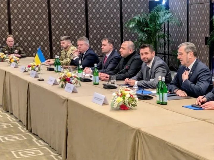 РФ захопила 20 % нашої території. І ми готові говорити про мир, але не ціною нашої незалежності, — Зеленський 