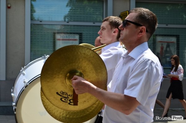 У Луцьку – хода пам’яті жертв політичних репресій. ФОТО