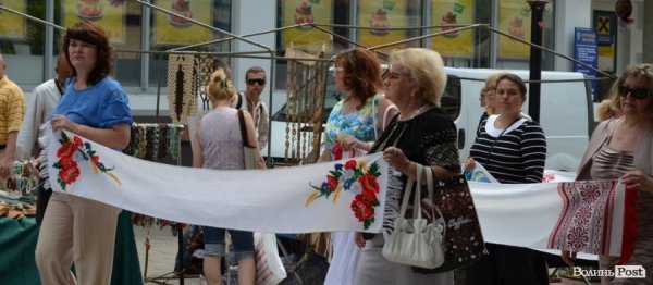 У Луцьку – хода пам’яті жертв політичних репресій. ФОТО