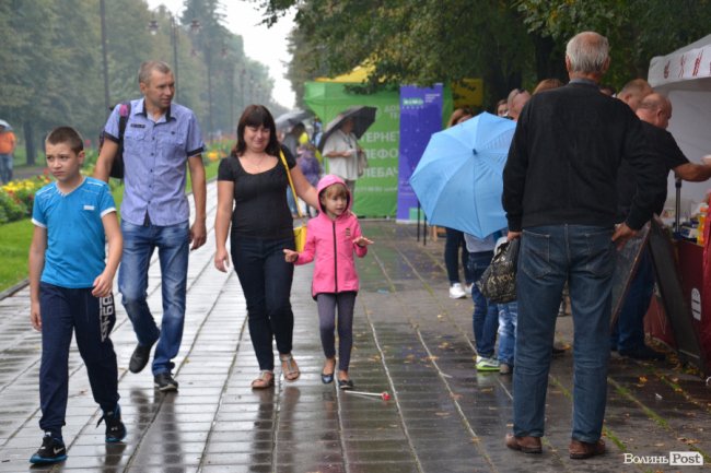 Пісні та вареники: у Луцьку відбувся фестиваль національної кухні. ФОТО