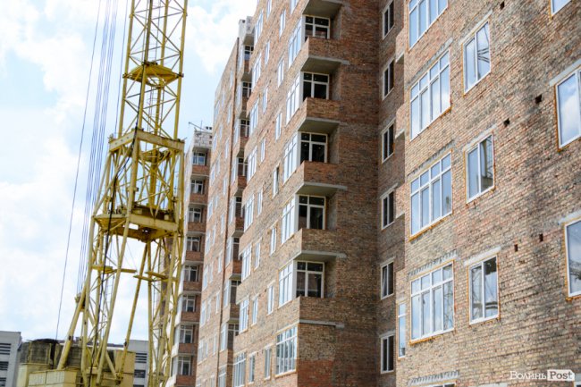 Фотозвіт із будівництва найяскравішого житлового комплексу Луцька* 